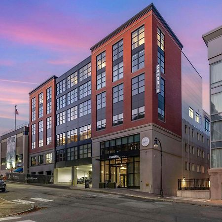 Cambria Hotel Portland Downtown Old Port Exterior photo